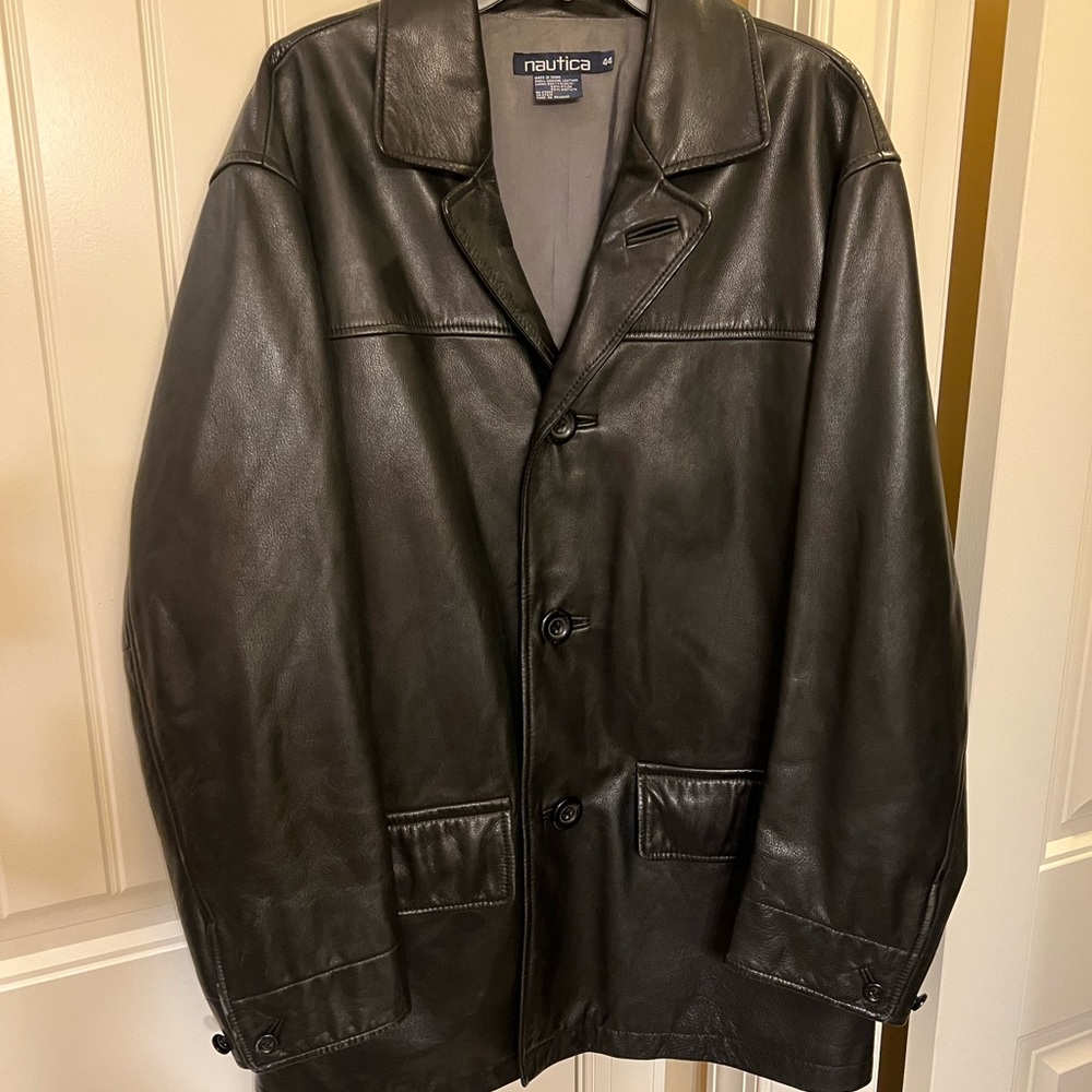 Vintage 1999 Nautica leather jacket. Size 44